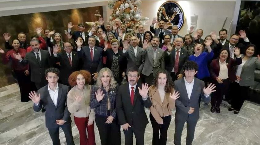 Rector Damaso Anaya transmite mensaje navideno de uni