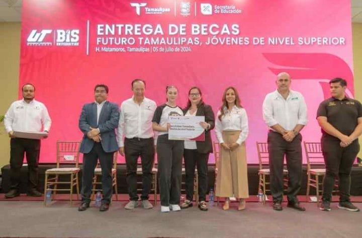 Atestigua secretaria de Educac