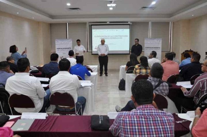 Capacitan a organismos operadores e