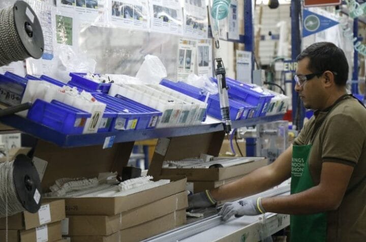 Asesora y defiende Secretaria del