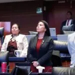 Guardan minuto de silencio