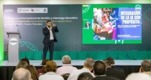 Clausura secretario de Educación Congreso Internacional de Gestión y Liderazgo Educativo 3 Clausura secretario de Educacion Cong