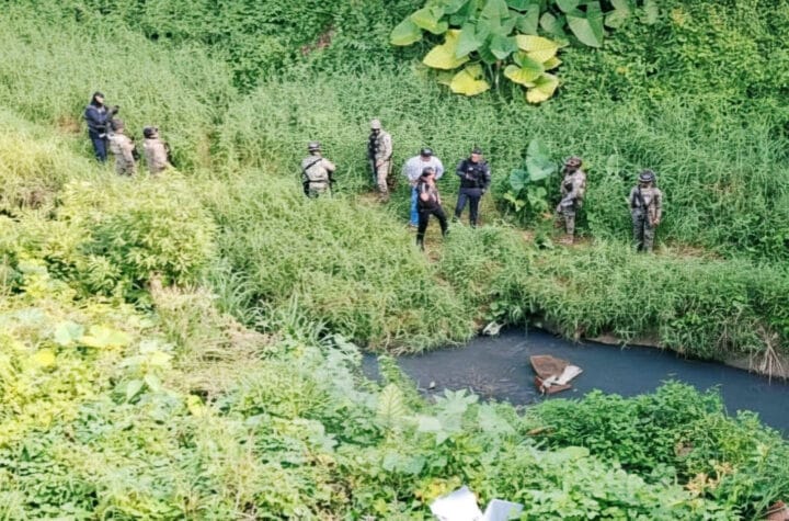 Encuentran bebe sin vida bajo puente