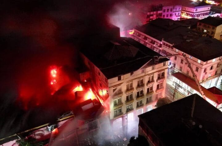 Impactante incendio en Guayaquil