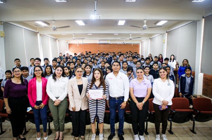 Promueve INJUVE charla Amor Es Sin Violencia