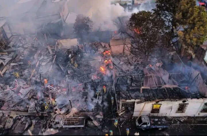 Voraz incendio en El Salvador