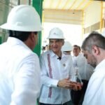 Gobernador constata avance de planta