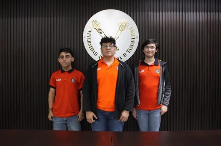 bajo el liderazgo del rector Damaso Anaya