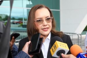 2 Fortalece Sector Salud el proceso