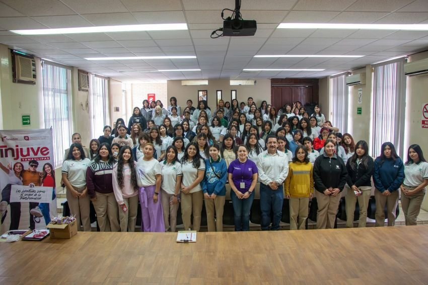 Incentivan a jóvenes sobre relaciones saludables con plática “Amor es Sin Violencia” 1 4 Incentivan a jovenes sobre relaciones