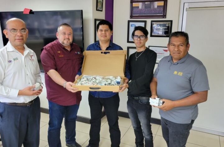 5 Contribuyen egresados de la UPV a