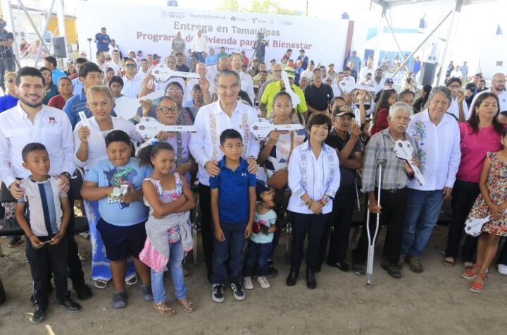 En enlace a la mananera presidenta Sheinbaum y Am