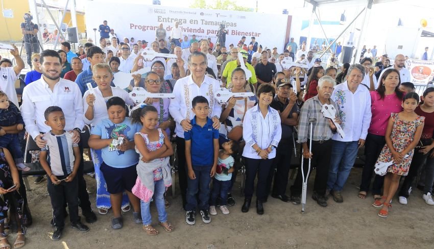 En enlace a la mañanera, presidenta Sheinbaum y Américo entregan viviendas a familias de pescadores en Tamaulipas 1 En enlace a la mananera presidenta Sheinbaum y Am
