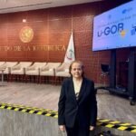 Recibe Secretaria de Administracion premio
