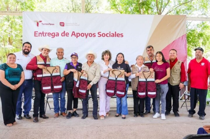 Entrega SEBIEN apoyos sociales en