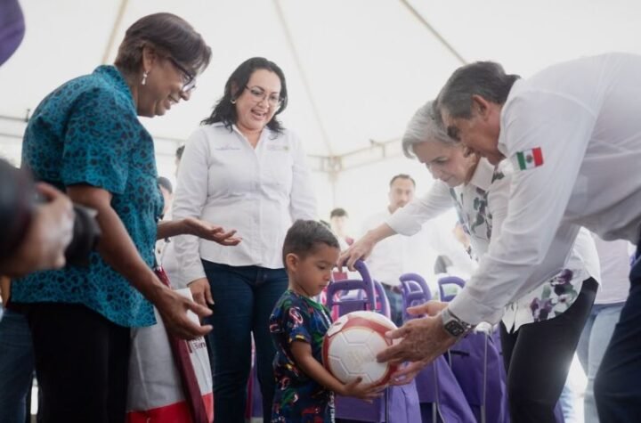 Americo y Maria de Villarreal llevan atencion