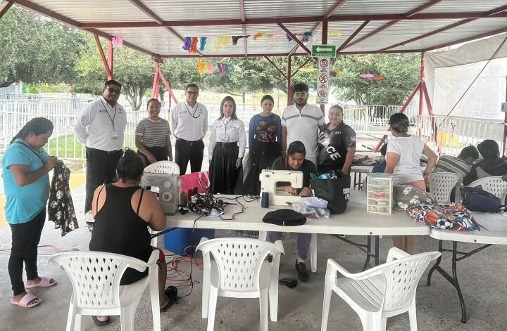 Se inaugura exposicion colecti