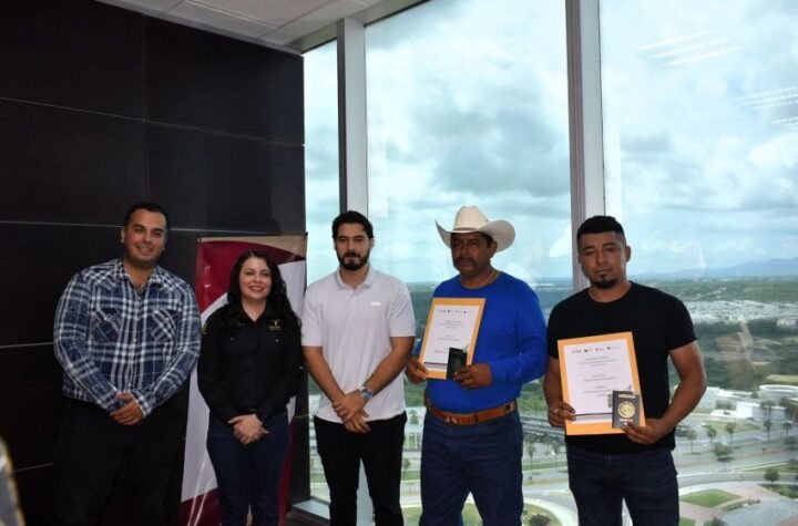 Tamaulipecos acceden a oportunidades laborales en Canadá mediante programas de movilidad internacional 8 Tamaulipecos acceden a oportunidad