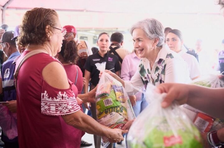 Américo y María de Villarreal benefician a miles en González a través de la brigada Transformando Familias 2 6 Americo y Maria de Villarreal bFamilias