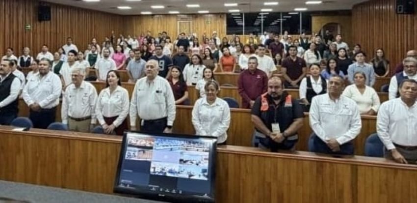 Realiza la SST curso de capacitación “Atención Integral del Adolescente” 1 Realiza la SST curso de cap